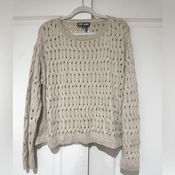 Dkny Sweaters - DKNY Cable-knit Sweater with gold shimmer sz L